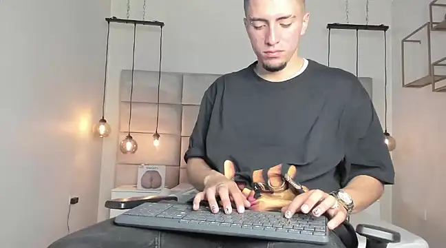 King Dante  online show from 03/13/25, 07:06