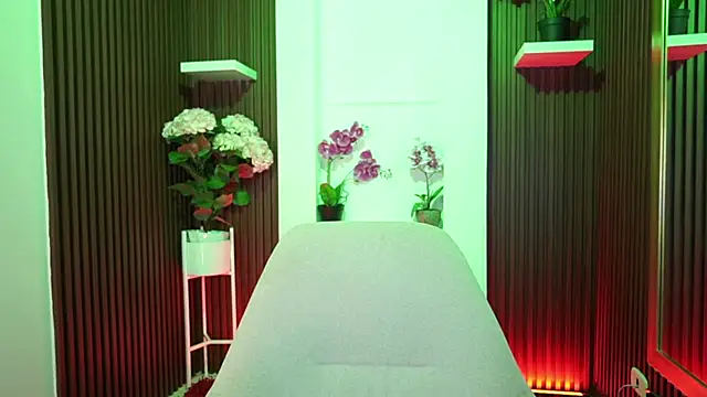 CattleyaScaly online show from 09/25/25, 07:28