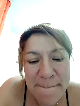 Skylar-Vox- online show from 10/18/25, 04:48