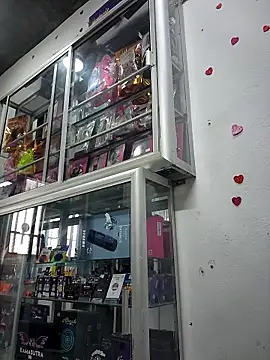 Snapshot of rapunzel069 chatting on 12/05/25, 03:20 rapunzel069 online show from 12/05/25, 03:20