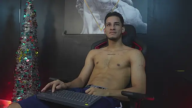 Snapshot of JakeMoxley chatting on 12/05/25, 01:31 JakeMoxley online show from 12/05/25, 01:31