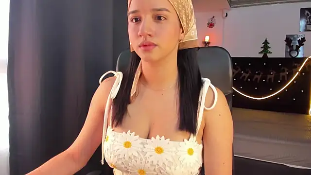 emilyrouxe online show from 12/24/24, 03:16