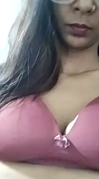 Snapshot of Aaliya_Love chatting on 12/17/24, 08:23 Aaliya Love online show from 12/17/24, 08:23
