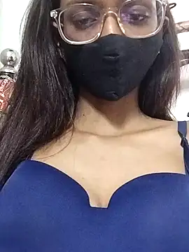 Snapshot of Aaliya_Love chatting on 01/02/25, 07:12 Aaliya Love online show from 01/02/25, 07:12