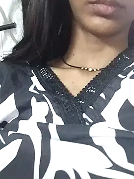 Snapshot of Aaliya_Love chatting on 01/16/25, 08:54 Aaliya Love online show from 01/16/25, 08:54