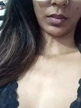 Snapshot of Aaliya_Love chatting on 01/29/25, 06:12 Aaliya Love online show from 01/29/25, 06:12