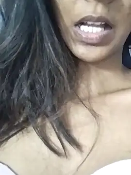 Snapshot of Aaliya_Love chatting on 02/01/25, 08:08 Aaliya Love online show from 02/01/25, 08:08
