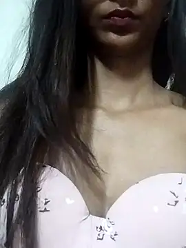 Snapshot of Aaliya_Love chatting on 02/18/25, 06:15 Aaliya Love online show from 02/18/25, 06:15