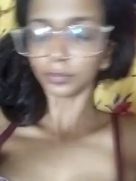 Snapshot of Aaliya_Love chatting on 03/02/25, 05:47 Aaliya Love online show from 03/02/25, 05:47