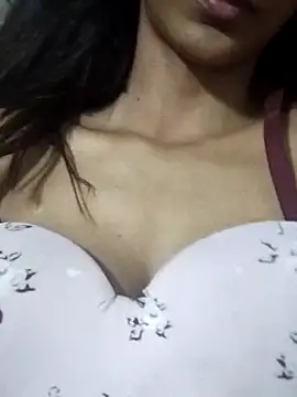 Snapshot of Aaliya_Love chatting on 03/16/25, 06:01 Aaliya Love online show from 03/16/25, 06:01