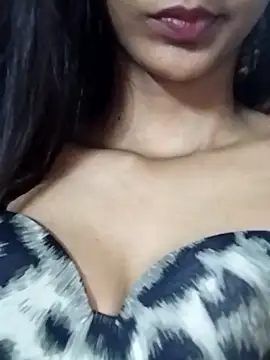 Snapshot of Aaliya_Love chatting on 09/18/25, 08:49 Aaliya Love online show from 09/18/25, 08:49