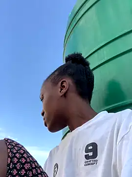 Snapshot of SEXY_TOKYOxxx chatting on 10/26/25, 05:02 SEXY TOKYOxxx online show from 10/26/25, 05:02