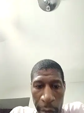 Snapshot of willywonka7793 chatting on 12/15/24, 04:29 willywonka7793 online show from 12/15/24, 04:29