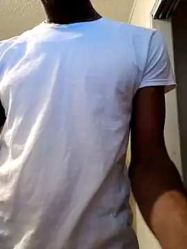 Snapshot of willywonka7793 chatting on 03/04/25, 01:49 willywonka7793 online show from 03/04/25, 01:49