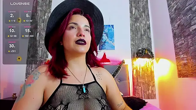Snapshot of tatiana_sc chatting on 12/09/24, 01:24 tatiana sc online show from 12/09/24, 01:24