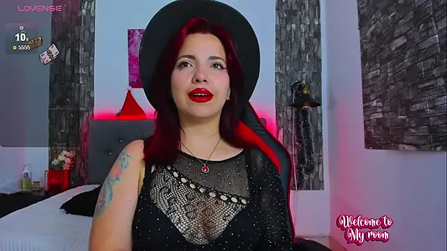 Snapshot of tatiana_sc chatting on 01/04/25, 12:27 tatiana sc online show from 01/04/25, 12:27