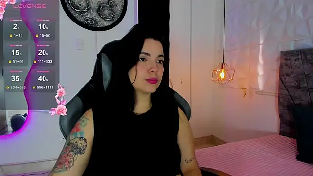 tatiana sc online show from 11/04/25, 01:32