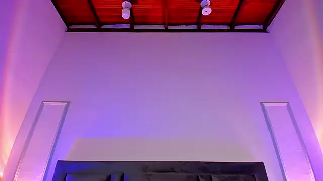 Snapshot of EmmaBecket2 chatting on 01/07/25, 09:40 EmmaBecket2 online show from 01/07/25, 09:40