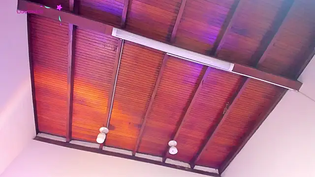 Snapshot of EmmaBecket2 chatting on 02/06/25, 03:48 EmmaBecket2 online show from 02/06/25, 03:48