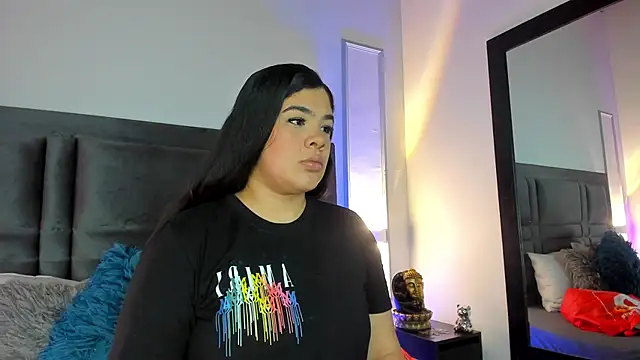 Snapshot of EmmaBecket2 chatting on 10/03/25, 01:08 EmmaBecket2 online show from 10/03/25, 01:08