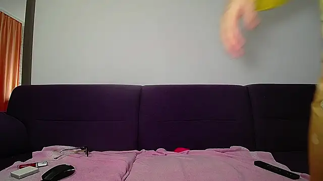 Julianna68 online show from 11/28/25, 01:14