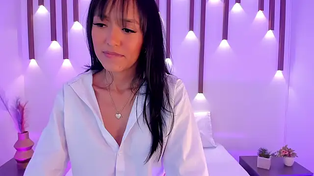 sara gwen online show from 01/15/25, 02:17