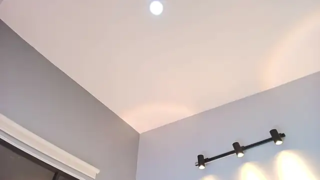 Annie9  online show from 09/13/25, 04:34