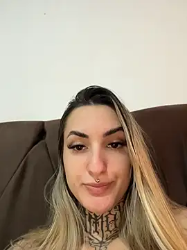 hotskinny1 online show from 05/04/26, 05:20