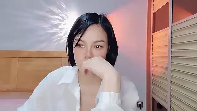 Linda-LL online show from 01/03/25, 12:19