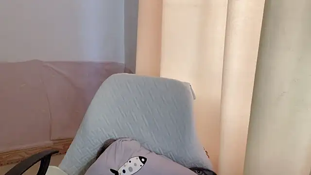 Linda-LL online show from 10/04/25, 07:17