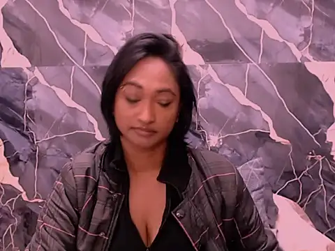 Snapshot of indianspicey chatting on 09/29/25, 05:29 indianspicey online show from 09/29/25, 05:29