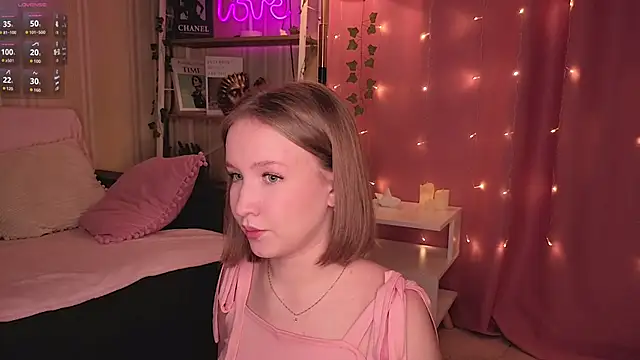 ms evasweet online show from 11/22/25, 12:26