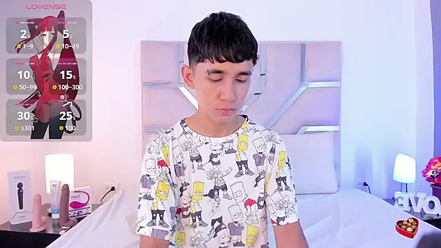 Snapshot of Thayler_jones chatting on 09/20/25, 11:22 Thayler jones online show from 09/20/25, 11:22