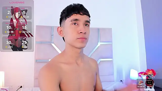 Snapshot of Thayler_jones chatting on 11/21/25, 11:20 Thayler jones online show from 11/21/25, 11:20