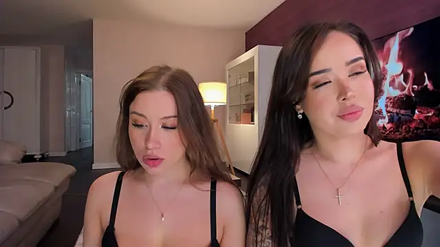 hannah x x  online show from 10/05/25, 07:45