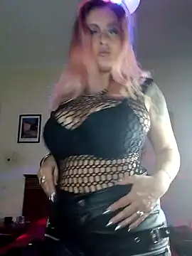 Snapshot of DesireSatler chatting on 05/29/26, 04:21 DesireSatler online show from 05/29/26, 04:21