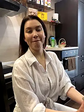 KikiWatson online show from 12/02/24, 08:30