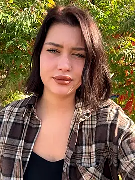 KikiWatson online show from 09/18/25, 06:04