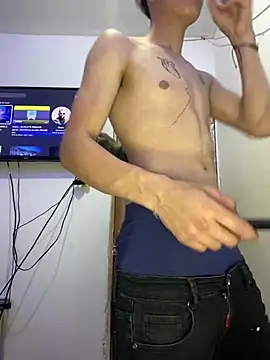 Snapshot of LatinBoysxxx chatting on 01/16/25, 12:23 LatinBoysxxx online show from 01/16/25, 12:23