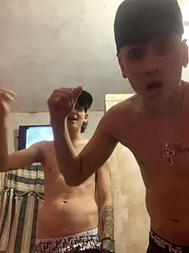 Snapshot of LatinBoysxxx chatting on 03/15/25, 09:41 LatinBoysxxx online show from 03/15/25, 09:41