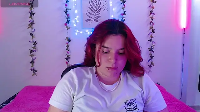 Nika 1  online show from 02/08/25, 05:18