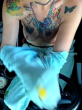 thatonespicychick online show from 09/30/25, 02:00