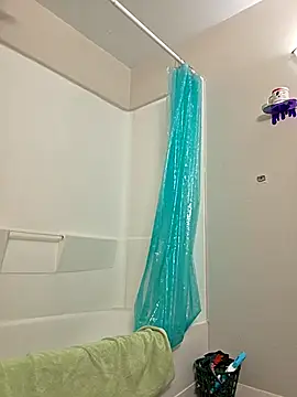 thatonespicychick online show from 11/06/25, 04:19