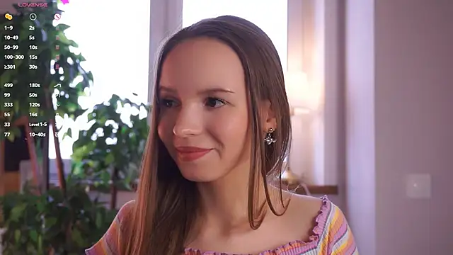 Snapshot of AlodiaHamblett chatting on 10/31/25, 08:37 AlodiaHamblett online show from 10/31/25, 08:37