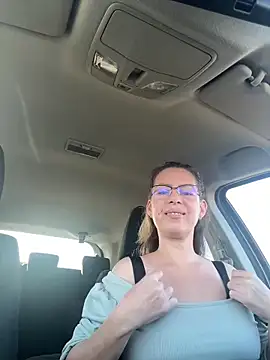 Snapshot of uber_babe chatting on 12/15/24, 10:07 uber babe online show from 12/15/24, 10:07