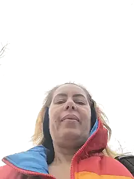 Snapshot of uber_babe chatting on 01/07/25, 01:24 uber babe online show from 01/07/25, 01:24