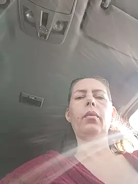 Snapshot of uber_babe chatting on 02/25/25, 09:53 uber babe online show from 02/25/25, 09:53