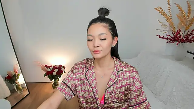 Peopleneedlove144 online show from 02/04/25, 03:15