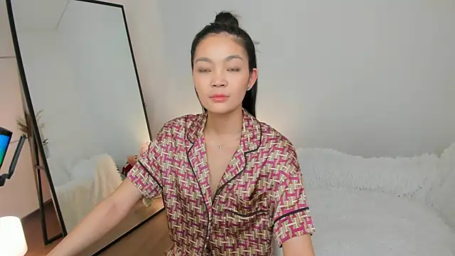 Peopleneedlove144 online show from 02/04/25, 07:55