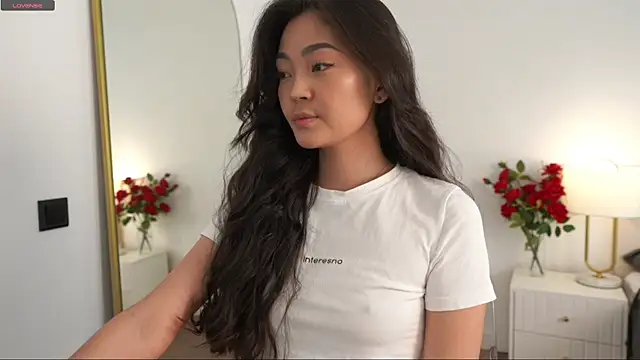 Peopleneedlove144 online show from 07/30/26, 12:48